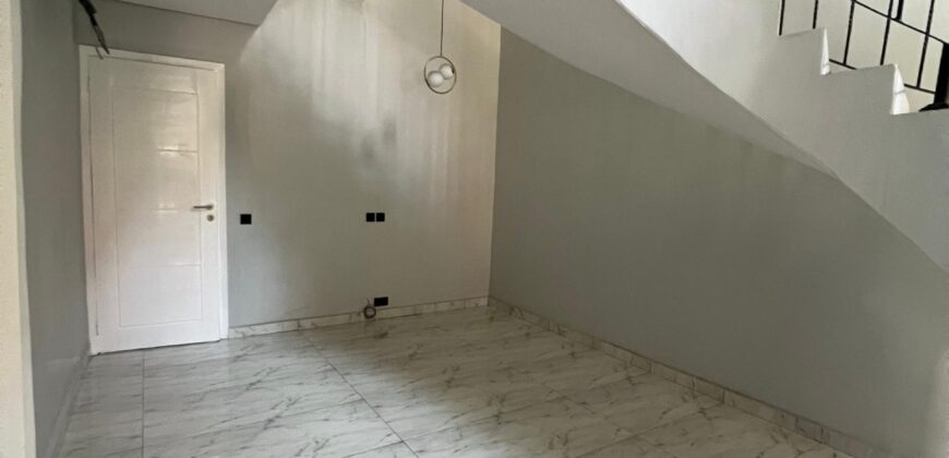 Luxurious 4 Bedroom Semi furnished Duplex for Sale