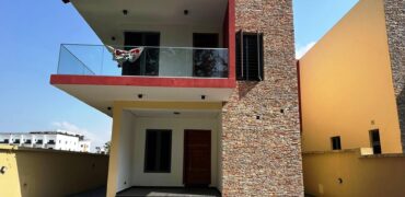 Luxurious 4 Bedroom Semi furnished Duplex for Sale