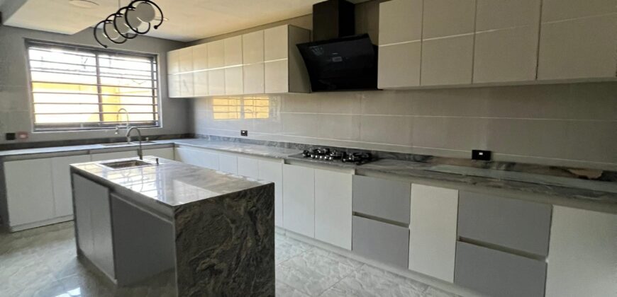 Luxurious 4 Bedroom Semi furnished Duplex for Sale
